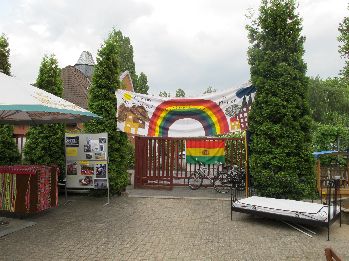 Der Biergarten im Hostel ist vorbereitet