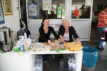 Bei der Präsentation gibt es auch Kaffee und Kuchen